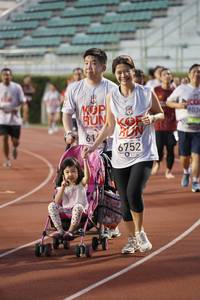 BIB: 603, 6752
                            <button type="button" onclick="openModal(6010716)" class="btn btn-primary btn-sm float-right btn-popup" data-toggle="modal" data-target=".modal-high-quality">
                        <i class="fas fa-shopping-cart"></i> Add to Cart
                    </button>
                                            <button type="button" onclick="isThisMe(6010716, true)" class="btn btn-success btn-sm float-right btn-popup btn-isme hidden" data-toggle="tooltip" data-placement="bottom" title="นี่คือรูปของคุณใช่ไหม คลิกที่นี่เพื่อเอาเข้าอัลบั้ม">
                        <i class="fas fa-plus"></i> Add to album
                    </button>
                    <button type="button" onclick="isThisMe(6010716, false)" class="btn btn-warning btn-sm float-right btn-popup btn-isnotme hidden">
                        <i class="fas fa-ban"></i> Remove from album
                    </button>