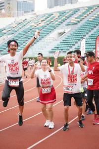 BIB: 9555, 2133, 3002, 4132
                            <button type="button" onclick="openModal(6021189)" class="btn btn-primary btn-sm float-right btn-popup" data-toggle="modal" data-target=".modal-high-quality">
                        <i class="fas fa-shopping-cart"></i> Add to Cart
                    </button>
                                            <button type="button" onclick="isThisMe(6021189, true)" class="btn btn-success btn-sm float-right btn-popup btn-isme hidden" data-toggle="tooltip" data-placement="bottom" title="นี่คือรูปของคุณใช่ไหม คลิกที่นี่เพื่อเอาเข้าอัลบั้ม">
                        <i class="fas fa-plus"></i> Add to album
                    </button>
                    <button type="button" onclick="isThisMe(6021189, false)" class="btn btn-warning btn-sm float-right btn-popup btn-isnotme hidden">
                        <i class="fas fa-ban"></i> Remove from album
                    </button>