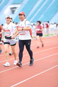 BIB: 4950, 4927
                            <button type="button" onclick="openModal(6013394)" class="btn btn-primary btn-sm float-right btn-popup" data-toggle="modal" data-target=".modal-high-quality">
                        <i class="fas fa-shopping-cart"></i> Add to Cart
                    </button>
                                            <button type="button" onclick="isThisMe(6013394, true)" class="btn btn-success btn-sm float-right btn-popup btn-isme hidden" data-toggle="tooltip" data-placement="bottom" title="นี่คือรูปของคุณใช่ไหม คลิกที่นี่เพื่อเอาเข้าอัลบั้ม">
                        <i class="fas fa-plus"></i> Add to album
                    </button>
                    <button type="button" onclick="isThisMe(6013394, false)" class="btn btn-warning btn-sm float-right btn-popup btn-isnotme hidden">
                        <i class="fas fa-ban"></i> Remove from album
                    </button>