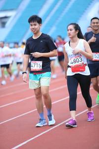 BIB: 4715, 4803
                            <button type="button" onclick="openModal(6000178)" class="btn btn-primary btn-sm float-right btn-popup" data-toggle="modal" data-target=".modal-high-quality">
                        <i class="fas fa-shopping-cart"></i> Add to Cart
                    </button>
                                            <button type="button" onclick="isThisMe(6000178, true)" class="btn btn-success btn-sm float-right btn-popup btn-isme hidden" data-toggle="tooltip" data-placement="bottom" title="นี่คือรูปของคุณใช่ไหม คลิกที่นี่เพื่อเอาเข้าอัลบั้ม">
                        <i class="fas fa-plus"></i> Add to album
                    </button>
                    <button type="button" onclick="isThisMe(6000178, false)" class="btn btn-warning btn-sm float-right btn-popup btn-isnotme hidden">
                        <i class="fas fa-ban"></i> Remove from album
                    </button>