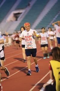 BIB: 1995
                            <button type="button" onclick="openModal(5993677)" class="btn btn-primary btn-sm float-right btn-popup" data-toggle="modal" data-target=".modal-high-quality">
                        <i class="fas fa-shopping-cart"></i> Add to Cart
                    </button>
                                            <button type="button" onclick="isThisMe(5993677, true)" class="btn btn-success btn-sm float-right btn-popup btn-isme hidden" data-toggle="tooltip" data-placement="bottom" title="นี่คือรูปของคุณใช่ไหม คลิกที่นี่เพื่อเอาเข้าอัลบั้ม">
                        <i class="fas fa-plus"></i> Add to album
                    </button>
                    <button type="button" onclick="isThisMe(5993677, false)" class="btn btn-warning btn-sm float-right btn-popup btn-isnotme hidden">
                        <i class="fas fa-ban"></i> Remove from album
                    </button>