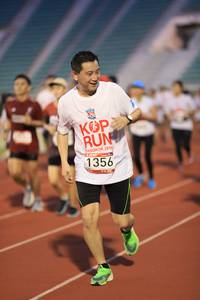 BIB: 2019, 1356
                            <button type="button" onclick="openModal(5992606)" class="btn btn-primary btn-sm float-right btn-popup" data-toggle="modal" data-target=".modal-high-quality">
                        <i class="fas fa-shopping-cart"></i> Add to Cart
                    </button>
                                            <button type="button" onclick="isThisMe(5992606, true)" class="btn btn-success btn-sm float-right btn-popup btn-isme hidden" data-toggle="tooltip" data-placement="bottom" title="นี่คือรูปของคุณใช่ไหม คลิกที่นี่เพื่อเอาเข้าอัลบั้ม">
                        <i class="fas fa-plus"></i> Add to album
                    </button>
                    <button type="button" onclick="isThisMe(5992606, false)" class="btn btn-warning btn-sm float-right btn-popup btn-isnotme hidden">
                        <i class="fas fa-ban"></i> Remove from album
                    </button>