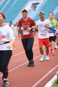 BIB: 2170, 1978, 1393
                            <button type="button" onclick="openModal(6012358)" class="btn btn-primary btn-sm float-right btn-popup" data-toggle="modal" data-target=".modal-high-quality">
                        <i class="fas fa-shopping-cart"></i> Add to Cart
                    </button>
                                            <button type="button" onclick="isThisMe(6012358, true)" class="btn btn-success btn-sm float-right btn-popup btn-isme hidden" data-toggle="tooltip" data-placement="bottom" title="นี่คือรูปของคุณใช่ไหม คลิกที่นี่เพื่อเอาเข้าอัลบั้ม">
                        <i class="fas fa-plus"></i> Add to album
                    </button>
                    <button type="button" onclick="isThisMe(6012358, false)" class="btn btn-warning btn-sm float-right btn-popup btn-isnotme hidden">
                        <i class="fas fa-ban"></i> Remove from album
                    </button>