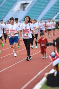 BIB: 2538, 357
                            <button type="button" onclick="openModal(6009488)" class="btn btn-primary btn-sm float-right btn-popup" data-toggle="modal" data-target=".modal-high-quality">
                        <i class="fas fa-shopping-cart"></i> Add to Cart
                    </button>
                                            <button type="button" onclick="isThisMe(6009488, true)" class="btn btn-success btn-sm float-right btn-popup btn-isme hidden" data-toggle="tooltip" data-placement="bottom" title="นี่คือรูปของคุณใช่ไหม คลิกที่นี่เพื่อเอาเข้าอัลบั้ม">
                        <i class="fas fa-plus"></i> Add to album
                    </button>
                    <button type="button" onclick="isThisMe(6009488, false)" class="btn btn-warning btn-sm float-right btn-popup btn-isnotme hidden">
                        <i class="fas fa-ban"></i> Remove from album
                    </button>