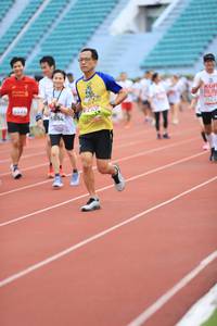 BIB: 6698, 6884
                            <button type="button" onclick="openModal(6005649)" class="btn btn-primary btn-sm float-right btn-popup" data-toggle="modal" data-target=".modal-high-quality">
                        <i class="fas fa-shopping-cart"></i> Add to Cart
                    </button>
                                            <button type="button" onclick="isThisMe(6005649, true)" class="btn btn-success btn-sm float-right btn-popup btn-isme hidden" data-toggle="tooltip" data-placement="bottom" title="นี่คือรูปของคุณใช่ไหม คลิกที่นี่เพื่อเอาเข้าอัลบั้ม">
                        <i class="fas fa-plus"></i> Add to album
                    </button>
                    <button type="button" onclick="isThisMe(6005649, false)" class="btn btn-warning btn-sm float-right btn-popup btn-isnotme hidden">
                        <i class="fas fa-ban"></i> Remove from album
                    </button>