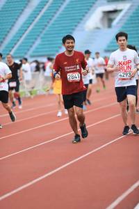 BIB: 2841, 4293
                            <button type="button" onclick="openModal(6004913)" class="btn btn-primary btn-sm float-right btn-popup" data-toggle="modal" data-target=".modal-high-quality">
                        <i class="fas fa-shopping-cart"></i> Add to Cart
                    </button>
                                            <button type="button" onclick="isThisMe(6004913, true)" class="btn btn-success btn-sm float-right btn-popup btn-isme hidden" data-toggle="tooltip" data-placement="bottom" title="นี่คือรูปของคุณใช่ไหม คลิกที่นี่เพื่อเอาเข้าอัลบั้ม">
                        <i class="fas fa-plus"></i> Add to album
                    </button>
                    <button type="button" onclick="isThisMe(6004913, false)" class="btn btn-warning btn-sm float-right btn-popup btn-isnotme hidden">
                        <i class="fas fa-ban"></i> Remove from album
                    </button>