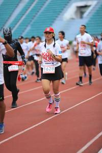 BIB: 1869, 1628
                            <button type="button" onclick="openModal(6003850)" class="btn btn-primary btn-sm float-right btn-popup" data-toggle="modal" data-target=".modal-high-quality">
                        <i class="fas fa-shopping-cart"></i> Add to Cart
                    </button>
                                            <button type="button" onclick="isThisMe(6003850, true)" class="btn btn-success btn-sm float-right btn-popup btn-isme hidden" data-toggle="tooltip" data-placement="bottom" title="นี่คือรูปของคุณใช่ไหม คลิกที่นี่เพื่อเอาเข้าอัลบั้ม">
                        <i class="fas fa-plus"></i> Add to album
                    </button>
                    <button type="button" onclick="isThisMe(6003850, false)" class="btn btn-warning btn-sm float-right btn-popup btn-isnotme hidden">
                        <i class="fas fa-ban"></i> Remove from album
                    </button>