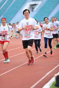 BIB: 2792, 209, 4265
                            <button type="button" onclick="openModal(6011705)" class="btn btn-primary btn-sm float-right btn-popup" data-toggle="modal" data-target=".modal-high-quality">
                        <i class="fas fa-shopping-cart"></i> Add to Cart
                    </button>
                                            <button type="button" onclick="isThisMe(6011705, true)" class="btn btn-success btn-sm float-right btn-popup btn-isme hidden" data-toggle="tooltip" data-placement="bottom" title="นี่คือรูปของคุณใช่ไหม คลิกที่นี่เพื่อเอาเข้าอัลบั้ม">
                        <i class="fas fa-plus"></i> Add to album
                    </button>
                    <button type="button" onclick="isThisMe(6011705, false)" class="btn btn-warning btn-sm float-right btn-popup btn-isnotme hidden">
                        <i class="fas fa-ban"></i> Remove from album
                    </button>