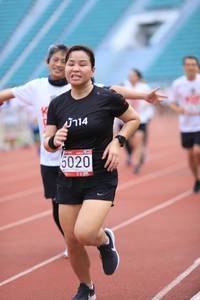 BIB: 114, 6020
                            <button type="button" onclick="openModal(6011847)" class="btn btn-primary btn-sm float-right btn-popup" data-toggle="modal" data-target=".modal-high-quality">
                        <i class="fas fa-shopping-cart"></i> Add to Cart
                    </button>
                                            <button type="button" onclick="isThisMe(6011847, true)" class="btn btn-success btn-sm float-right btn-popup btn-isme hidden" data-toggle="tooltip" data-placement="bottom" title="นี่คือรูปของคุณใช่ไหม คลิกที่นี่เพื่อเอาเข้าอัลบั้ม">
                        <i class="fas fa-plus"></i> Add to album
                    </button>
                    <button type="button" onclick="isThisMe(6011847, false)" class="btn btn-warning btn-sm float-right btn-popup btn-isnotme hidden">
                        <i class="fas fa-ban"></i> Remove from album
                    </button>