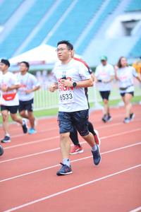 BIB: 6533
                            <button type="button" onclick="openModal(6000730)" class="btn btn-primary btn-sm float-right btn-popup" data-toggle="modal" data-target=".modal-high-quality">
                        <i class="fas fa-shopping-cart"></i> Add to Cart
                    </button>
                                            <button type="button" onclick="isThisMe(6000730, true)" class="btn btn-success btn-sm float-right btn-popup btn-isme hidden" data-toggle="tooltip" data-placement="bottom" title="นี่คือรูปของคุณใช่ไหม คลิกที่นี่เพื่อเอาเข้าอัลบั้ม">
                        <i class="fas fa-plus"></i> Add to album
                    </button>
                    <button type="button" onclick="isThisMe(6000730, false)" class="btn btn-warning btn-sm float-right btn-popup btn-isnotme hidden">
                        <i class="fas fa-ban"></i> Remove from album
                    </button>