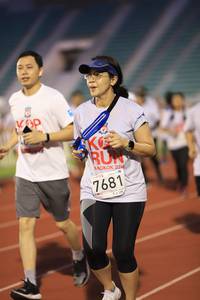 BIB: 201, 7681
                            <button type="button" onclick="openModal(5989127)" class="btn btn-primary btn-sm float-right btn-popup" data-toggle="modal" data-target=".modal-high-quality">
                        <i class="fas fa-shopping-cart"></i> Add to Cart
                    </button>
                                            <button type="button" onclick="isThisMe(5989127, true)" class="btn btn-success btn-sm float-right btn-popup btn-isme hidden" data-toggle="tooltip" data-placement="bottom" title="นี่คือรูปของคุณใช่ไหม คลิกที่นี่เพื่อเอาเข้าอัลบั้ม">
                        <i class="fas fa-plus"></i> Add to album
                    </button>
                    <button type="button" onclick="isThisMe(5989127, false)" class="btn btn-warning btn-sm float-right btn-popup btn-isnotme hidden">
                        <i class="fas fa-ban"></i> Remove from album
                    </button>