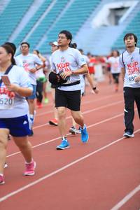 BIB: 889, 520
                            <button type="button" onclick="openModal(6005535)" class="btn btn-primary btn-sm float-right btn-popup" data-toggle="modal" data-target=".modal-high-quality">
                        <i class="fas fa-shopping-cart"></i> Add to Cart
                    </button>
                                            <button type="button" onclick="isThisMe(6005535, true)" class="btn btn-success btn-sm float-right btn-popup btn-isme hidden" data-toggle="tooltip" data-placement="bottom" title="นี่คือรูปของคุณใช่ไหม คลิกที่นี่เพื่อเอาเข้าอัลบั้ม">
                        <i class="fas fa-plus"></i> Add to album
                    </button>
                    <button type="button" onclick="isThisMe(6005535, false)" class="btn btn-warning btn-sm float-right btn-popup btn-isnotme hidden">
                        <i class="fas fa-ban"></i> Remove from album
                    </button>