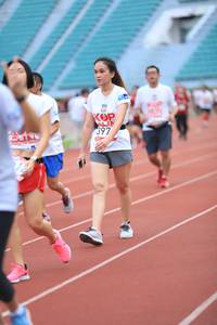 BIB: 397
                            <button type="button" onclick="openModal(6005433)" class="btn btn-primary btn-sm float-right btn-popup" data-toggle="modal" data-target=".modal-high-quality">
                        <i class="fas fa-shopping-cart"></i> Add to Cart
                    </button>
                                            <button type="button" onclick="isThisMe(6005433, true)" class="btn btn-success btn-sm float-right btn-popup btn-isme hidden" data-toggle="tooltip" data-placement="bottom" title="นี่คือรูปของคุณใช่ไหม คลิกที่นี่เพื่อเอาเข้าอัลบั้ม">
                        <i class="fas fa-plus"></i> Add to album
                    </button>
                    <button type="button" onclick="isThisMe(6005433, false)" class="btn btn-warning btn-sm float-right btn-popup btn-isnotme hidden">
                        <i class="fas fa-ban"></i> Remove from album
                    </button>