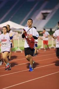 BIB: 7410
                            <button type="button" onclick="openModal(5990905)" class="btn btn-primary btn-sm float-right btn-popup" data-toggle="modal" data-target=".modal-high-quality">
                        <i class="fas fa-shopping-cart"></i> Add to Cart
                    </button>
                                            <button type="button" onclick="isThisMe(5990905, true)" class="btn btn-success btn-sm float-right btn-popup btn-isme hidden" data-toggle="tooltip" data-placement="bottom" title="นี่คือรูปของคุณใช่ไหม คลิกที่นี่เพื่อเอาเข้าอัลบั้ม">
                        <i class="fas fa-plus"></i> Add to album
                    </button>
                    <button type="button" onclick="isThisMe(5990905, false)" class="btn btn-warning btn-sm float-right btn-popup btn-isnotme hidden">
                        <i class="fas fa-ban"></i> Remove from album
                    </button>