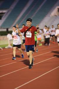 BIB: 482, 7825
                            <button type="button" onclick="openModal(5989013)" class="btn btn-primary btn-sm float-right btn-popup" data-toggle="modal" data-target=".modal-high-quality">
                        <i class="fas fa-shopping-cart"></i> Add to Cart
                    </button>
                                            <button type="button" onclick="isThisMe(5989013, true)" class="btn btn-success btn-sm float-right btn-popup btn-isme hidden" data-toggle="tooltip" data-placement="bottom" title="นี่คือรูปของคุณใช่ไหม คลิกที่นี่เพื่อเอาเข้าอัลบั้ม">
                        <i class="fas fa-plus"></i> Add to album
                    </button>
                    <button type="button" onclick="isThisMe(5989013, false)" class="btn btn-warning btn-sm float-right btn-popup btn-isnotme hidden">
                        <i class="fas fa-ban"></i> Remove from album
                    </button>