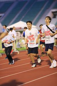 BIB: 8352
                            <button type="button" onclick="openModal(5993248)" class="btn btn-primary btn-sm float-right btn-popup" data-toggle="modal" data-target=".modal-high-quality">
                        <i class="fas fa-shopping-cart"></i> Add to Cart
                    </button>
                                            <button type="button" onclick="isThisMe(5993248, true)" class="btn btn-success btn-sm float-right btn-popup btn-isme hidden" data-toggle="tooltip" data-placement="bottom" title="นี่คือรูปของคุณใช่ไหม คลิกที่นี่เพื่อเอาเข้าอัลบั้ม">
                        <i class="fas fa-plus"></i> Add to album
                    </button>
                    <button type="button" onclick="isThisMe(5993248, false)" class="btn btn-warning btn-sm float-right btn-popup btn-isnotme hidden">
                        <i class="fas fa-ban"></i> Remove from album
                    </button>