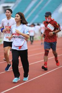 BIB: 2271, 151, 9336
                            <button type="button" onclick="openModal(6004305)" class="btn btn-primary btn-sm float-right btn-popup" data-toggle="modal" data-target=".modal-high-quality">
                        <i class="fas fa-shopping-cart"></i> Add to Cart
                    </button>
                                            <button type="button" onclick="isThisMe(6004305, true)" class="btn btn-success btn-sm float-right btn-popup btn-isme hidden" data-toggle="tooltip" data-placement="bottom" title="นี่คือรูปของคุณใช่ไหม คลิกที่นี่เพื่อเอาเข้าอัลบั้ม">
                        <i class="fas fa-plus"></i> Add to album
                    </button>
                    <button type="button" onclick="isThisMe(6004305, false)" class="btn btn-warning btn-sm float-right btn-popup btn-isnotme hidden">
                        <i class="fas fa-ban"></i> Remove from album
                    </button>