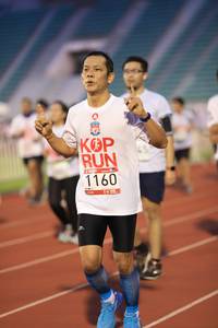 BIB: 1160
                            <button type="button" onclick="openModal(5993257)" class="btn btn-primary btn-sm float-right btn-popup" data-toggle="modal" data-target=".modal-high-quality">
                        <i class="fas fa-shopping-cart"></i> Add to Cart
                    </button>
                                            <button type="button" onclick="isThisMe(5993257, true)" class="btn btn-success btn-sm float-right btn-popup btn-isme hidden" data-toggle="tooltip" data-placement="bottom" title="นี่คือรูปของคุณใช่ไหม คลิกที่นี่เพื่อเอาเข้าอัลบั้ม">
                        <i class="fas fa-plus"></i> Add to album
                    </button>
                    <button type="button" onclick="isThisMe(5993257, false)" class="btn btn-warning btn-sm float-right btn-popup btn-isnotme hidden">
                        <i class="fas fa-ban"></i> Remove from album
                    </button>