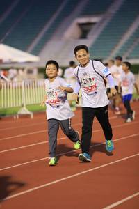 BIB: 6299, 300
                            <button type="button" onclick="openModal(5990117)" class="btn btn-primary btn-sm float-right btn-popup" data-toggle="modal" data-target=".modal-high-quality">
                        <i class="fas fa-shopping-cart"></i> Add to Cart
                    </button>
                                            <button type="button" onclick="isThisMe(5990117, true)" class="btn btn-success btn-sm float-right btn-popup btn-isme hidden" data-toggle="tooltip" data-placement="bottom" title="นี่คือรูปของคุณใช่ไหม คลิกที่นี่เพื่อเอาเข้าอัลบั้ม">
                        <i class="fas fa-plus"></i> Add to album
                    </button>
                    <button type="button" onclick="isThisMe(5990117, false)" class="btn btn-warning btn-sm float-right btn-popup btn-isnotme hidden">
                        <i class="fas fa-ban"></i> Remove from album
                    </button>