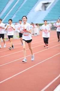 BIB: 1197
                            <button type="button" onclick="openModal(6013313)" class="btn btn-primary btn-sm float-right btn-popup" data-toggle="modal" data-target=".modal-high-quality">
                        <i class="fas fa-shopping-cart"></i> Add to Cart
                    </button>
                                            <button type="button" onclick="isThisMe(6013313, true)" class="btn btn-success btn-sm float-right btn-popup btn-isme hidden" data-toggle="tooltip" data-placement="bottom" title="นี่คือรูปของคุณใช่ไหม คลิกที่นี่เพื่อเอาเข้าอัลบั้ม">
                        <i class="fas fa-plus"></i> Add to album
                    </button>
                    <button type="button" onclick="isThisMe(6013313, false)" class="btn btn-warning btn-sm float-right btn-popup btn-isnotme hidden">
                        <i class="fas fa-ban"></i> Remove from album
                    </button>