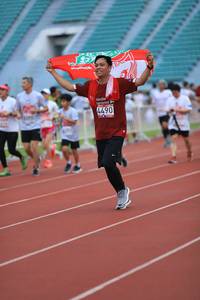 BIB: 4490
                            <button type="button" onclick="openModal(6002530)" class="btn btn-primary btn-sm float-right btn-popup" data-toggle="modal" data-target=".modal-high-quality">
                        <i class="fas fa-shopping-cart"></i> Add to Cart
                    </button>
                                            <button type="button" onclick="isThisMe(6002530, true)" class="btn btn-success btn-sm float-right btn-popup btn-isme hidden" data-toggle="tooltip" data-placement="bottom" title="นี่คือรูปของคุณใช่ไหม คลิกที่นี่เพื่อเอาเข้าอัลบั้ม">
                        <i class="fas fa-plus"></i> Add to album
                    </button>
                    <button type="button" onclick="isThisMe(6002530, false)" class="btn btn-warning btn-sm float-right btn-popup btn-isnotme hidden">
                        <i class="fas fa-ban"></i> Remove from album
                    </button>