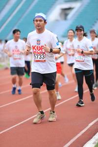 BIB: 4152, 5733
                            <button type="button" onclick="openModal(6011806)" class="btn btn-primary btn-sm float-right btn-popup" data-toggle="modal" data-target=".modal-high-quality">
                        <i class="fas fa-shopping-cart"></i> Add to Cart
                    </button>
                                            <button type="button" onclick="isThisMe(6011806, true)" class="btn btn-success btn-sm float-right btn-popup btn-isme hidden" data-toggle="tooltip" data-placement="bottom" title="นี่คือรูปของคุณใช่ไหม คลิกที่นี่เพื่อเอาเข้าอัลบั้ม">
                        <i class="fas fa-plus"></i> Add to album
                    </button>
                    <button type="button" onclick="isThisMe(6011806, false)" class="btn btn-warning btn-sm float-right btn-popup btn-isnotme hidden">
                        <i class="fas fa-ban"></i> Remove from album
                    </button>