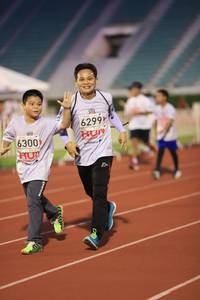 BIB: 6299, 6300
                            <button type="button" onclick="openModal(5990154)" class="btn btn-primary btn-sm float-right btn-popup" data-toggle="modal" data-target=".modal-high-quality">
                        <i class="fas fa-shopping-cart"></i> Add to Cart
                    </button>
                                            <button type="button" onclick="isThisMe(5990154, true)" class="btn btn-success btn-sm float-right btn-popup btn-isme hidden" data-toggle="tooltip" data-placement="bottom" title="นี่คือรูปของคุณใช่ไหม คลิกที่นี่เพื่อเอาเข้าอัลบั้ม">
                        <i class="fas fa-plus"></i> Add to album
                    </button>
                    <button type="button" onclick="isThisMe(5990154, false)" class="btn btn-warning btn-sm float-right btn-popup btn-isnotme hidden">
                        <i class="fas fa-ban"></i> Remove from album
                    </button>