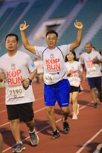 BIB: 201, 7436, 402, 7190
                            <button type="button" onclick="openModal(5993474)" class="btn btn-primary btn-sm float-right btn-popup" data-toggle="modal" data-target=".modal-high-quality">
                        <i class="fas fa-shopping-cart"></i> Add to Cart
                    </button>
                                            <button type="button" onclick="isThisMe(5993474, true)" class="btn btn-success btn-sm float-right btn-popup btn-isme hidden" data-toggle="tooltip" data-placement="bottom" title="นี่คือรูปของคุณใช่ไหม คลิกที่นี่เพื่อเอาเข้าอัลบั้ม">
                        <i class="fas fa-plus"></i> Add to album
                    </button>
                    <button type="button" onclick="isThisMe(5993474, false)" class="btn btn-warning btn-sm float-right btn-popup btn-isnotme hidden">
                        <i class="fas fa-ban"></i> Remove from album
                    </button>