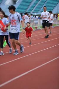 BIB: 3127, 6454
                            <button type="button" onclick="openModal(6002408)" class="btn btn-primary btn-sm float-right btn-popup" data-toggle="modal" data-target=".modal-high-quality">
                        <i class="fas fa-shopping-cart"></i> Add to Cart
                    </button>
                                            <button type="button" onclick="isThisMe(6002408, true)" class="btn btn-success btn-sm float-right btn-popup btn-isme hidden" data-toggle="tooltip" data-placement="bottom" title="นี่คือรูปของคุณใช่ไหม คลิกที่นี่เพื่อเอาเข้าอัลบั้ม">
                        <i class="fas fa-plus"></i> Add to album
                    </button>
                    <button type="button" onclick="isThisMe(6002408, false)" class="btn btn-warning btn-sm float-right btn-popup btn-isnotme hidden">
                        <i class="fas fa-ban"></i> Remove from album
                    </button>