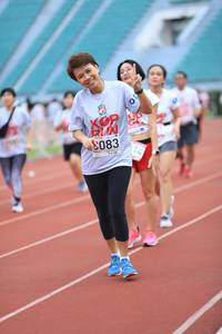 BIB: 083
                            <button type="button" onclick="openModal(6005415)" class="btn btn-primary btn-sm float-right btn-popup" data-toggle="modal" data-target=".modal-high-quality">
                        <i class="fas fa-shopping-cart"></i> Add to Cart
                    </button>
                                            <button type="button" onclick="isThisMe(6005415, true)" class="btn btn-success btn-sm float-right btn-popup btn-isme hidden" data-toggle="tooltip" data-placement="bottom" title="นี่คือรูปของคุณใช่ไหม คลิกที่นี่เพื่อเอาเข้าอัลบั้ม">
                        <i class="fas fa-plus"></i> Add to album
                    </button>
                    <button type="button" onclick="isThisMe(6005415, false)" class="btn btn-warning btn-sm float-right btn-popup btn-isnotme hidden">
                        <i class="fas fa-ban"></i> Remove from album
                    </button>