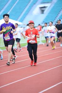 BIB: 2920, 4771
                            <button type="button" onclick="openModal(6000155)" class="btn btn-primary btn-sm float-right btn-popup" data-toggle="modal" data-target=".modal-high-quality">
                        <i class="fas fa-shopping-cart"></i> Add to Cart
                    </button>
                                            <button type="button" onclick="isThisMe(6000155, true)" class="btn btn-success btn-sm float-right btn-popup btn-isme hidden" data-toggle="tooltip" data-placement="bottom" title="นี่คือรูปของคุณใช่ไหม คลิกที่นี่เพื่อเอาเข้าอัลบั้ม">
                        <i class="fas fa-plus"></i> Add to album
                    </button>
                    <button type="button" onclick="isThisMe(6000155, false)" class="btn btn-warning btn-sm float-right btn-popup btn-isnotme hidden">
                        <i class="fas fa-ban"></i> Remove from album
                    </button>