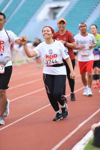 BIB: 1978, 3744
                            <button type="button" onclick="openModal(6012354)" class="btn btn-primary btn-sm float-right btn-popup" data-toggle="modal" data-target=".modal-high-quality">
                        <i class="fas fa-shopping-cart"></i> Add to Cart
                    </button>
                                            <button type="button" onclick="isThisMe(6012354, true)" class="btn btn-success btn-sm float-right btn-popup btn-isme hidden" data-toggle="tooltip" data-placement="bottom" title="นี่คือรูปของคุณใช่ไหม คลิกที่นี่เพื่อเอาเข้าอัลบั้ม">
                        <i class="fas fa-plus"></i> Add to album
                    </button>
                    <button type="button" onclick="isThisMe(6012354, false)" class="btn btn-warning btn-sm float-right btn-popup btn-isnotme hidden">
                        <i class="fas fa-ban"></i> Remove from album
                    </button>