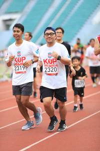 BIB: 2319, 2320, 8679
                            <button type="button" onclick="openModal(6006476)" class="btn btn-primary btn-sm float-right btn-popup" data-toggle="modal" data-target=".modal-high-quality">
                        <i class="fas fa-shopping-cart"></i> Add to Cart
                    </button>
                                            <button type="button" onclick="isThisMe(6006476, true)" class="btn btn-success btn-sm float-right btn-popup btn-isme hidden" data-toggle="tooltip" data-placement="bottom" title="นี่คือรูปของคุณใช่ไหม คลิกที่นี่เพื่อเอาเข้าอัลบั้ม">
                        <i class="fas fa-plus"></i> Add to album
                    </button>
                    <button type="button" onclick="isThisMe(6006476, false)" class="btn btn-warning btn-sm float-right btn-popup btn-isnotme hidden">
                        <i class="fas fa-ban"></i> Remove from album
                    </button>