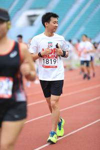 BIB: 1819
                            <button type="button" onclick="openModal(6006126)" class="btn btn-primary btn-sm float-right btn-popup" data-toggle="modal" data-target=".modal-high-quality">
                        <i class="fas fa-shopping-cart"></i> Add to Cart
                    </button>
                                            <button type="button" onclick="isThisMe(6006126, true)" class="btn btn-success btn-sm float-right btn-popup btn-isme hidden" data-toggle="tooltip" data-placement="bottom" title="นี่คือรูปของคุณใช่ไหม คลิกที่นี่เพื่อเอาเข้าอัลบั้ม">
                        <i class="fas fa-plus"></i> Add to album
                    </button>
                    <button type="button" onclick="isThisMe(6006126, false)" class="btn btn-warning btn-sm float-right btn-popup btn-isnotme hidden">
                        <i class="fas fa-ban"></i> Remove from album
                    </button>