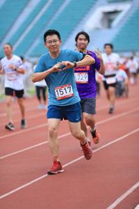 BIB: 1729, 1517
                            <button type="button" onclick="openModal(6010528)" class="btn btn-primary btn-sm float-right btn-popup" data-toggle="modal" data-target=".modal-high-quality">
                        <i class="fas fa-shopping-cart"></i> Add to Cart
                    </button>
                                            <button type="button" onclick="isThisMe(6010528, true)" class="btn btn-success btn-sm float-right btn-popup btn-isme hidden" data-toggle="tooltip" data-placement="bottom" title="นี่คือรูปของคุณใช่ไหม คลิกที่นี่เพื่อเอาเข้าอัลบั้ม">
                        <i class="fas fa-plus"></i> Add to album
                    </button>
                    <button type="button" onclick="isThisMe(6010528, false)" class="btn btn-warning btn-sm float-right btn-popup btn-isnotme hidden">
                        <i class="fas fa-ban"></i> Remove from album
                    </button>