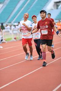 BIB: 2207, 359, 3592
                            <button type="button" onclick="openModal(6006036)" class="btn btn-primary btn-sm float-right btn-popup" data-toggle="modal" data-target=".modal-high-quality">
                        <i class="fas fa-shopping-cart"></i> Add to Cart
                    </button>
                                            <button type="button" onclick="isThisMe(6006036, true)" class="btn btn-success btn-sm float-right btn-popup btn-isme hidden" data-toggle="tooltip" data-placement="bottom" title="นี่คือรูปของคุณใช่ไหม คลิกที่นี่เพื่อเอาเข้าอัลบั้ม">
                        <i class="fas fa-plus"></i> Add to album
                    </button>
                    <button type="button" onclick="isThisMe(6006036, false)" class="btn btn-warning btn-sm float-right btn-popup btn-isnotme hidden">
                        <i class="fas fa-ban"></i> Remove from album
                    </button>