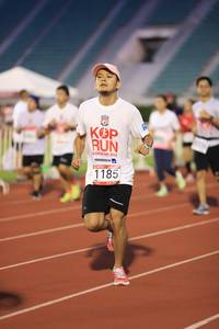 BIB: 1185, 
                            <button type="button" onclick="openModal(5992200)" class="btn btn-primary btn-sm float-right btn-popup" data-toggle="modal" data-target=".modal-high-quality">
                        <i class="fas fa-shopping-cart"></i> Add to Cart
                    </button>
                                            <button type="button" onclick="isThisMe(5992200, true)" class="btn btn-success btn-sm float-right btn-popup btn-isme hidden" data-toggle="tooltip" data-placement="bottom" title="นี่คือรูปของคุณใช่ไหม คลิกที่นี่เพื่อเอาเข้าอัลบั้ม">
                        <i class="fas fa-plus"></i> Add to album
                    </button>
                    <button type="button" onclick="isThisMe(5992200, false)" class="btn btn-warning btn-sm float-right btn-popup btn-isnotme hidden">
                        <i class="fas fa-ban"></i> Remove from album
                    </button>