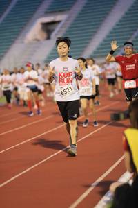 BIB: 1068, 310
                            <button type="button" onclick="openModal(5993385)" class="btn btn-primary btn-sm float-right btn-popup" data-toggle="modal" data-target=".modal-high-quality">
                        <i class="fas fa-shopping-cart"></i> Add to Cart
                    </button>
                                            <button type="button" onclick="isThisMe(5993385, true)" class="btn btn-success btn-sm float-right btn-popup btn-isme hidden" data-toggle="tooltip" data-placement="bottom" title="นี่คือรูปของคุณใช่ไหม คลิกที่นี่เพื่อเอาเข้าอัลบั้ม">
                        <i class="fas fa-plus"></i> Add to album
                    </button>
                    <button type="button" onclick="isThisMe(5993385, false)" class="btn btn-warning btn-sm float-right btn-popup btn-isnotme hidden">
                        <i class="fas fa-ban"></i> Remove from album
                    </button>