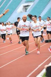 BIB: 4957, 4942
                            <button type="button" onclick="openModal(6006394)" class="btn btn-primary btn-sm float-right btn-popup" data-toggle="modal" data-target=".modal-high-quality">
                        <i class="fas fa-shopping-cart"></i> Add to Cart
                    </button>
                                            <button type="button" onclick="isThisMe(6006394, true)" class="btn btn-success btn-sm float-right btn-popup btn-isme hidden" data-toggle="tooltip" data-placement="bottom" title="นี่คือรูปของคุณใช่ไหม คลิกที่นี่เพื่อเอาเข้าอัลบั้ม">
                        <i class="fas fa-plus"></i> Add to album
                    </button>
                    <button type="button" onclick="isThisMe(6006394, false)" class="btn btn-warning btn-sm float-right btn-popup btn-isnotme hidden">
                        <i class="fas fa-ban"></i> Remove from album
                    </button>