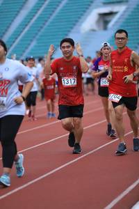 BIB: 1317
                            <button type="button" onclick="openModal(6002898)" class="btn btn-primary btn-sm float-right btn-popup" data-toggle="modal" data-target=".modal-high-quality">
                        <i class="fas fa-shopping-cart"></i> Add to Cart
                    </button>
                                            <button type="button" onclick="isThisMe(6002898, true)" class="btn btn-success btn-sm float-right btn-popup btn-isme hidden" data-toggle="tooltip" data-placement="bottom" title="นี่คือรูปของคุณใช่ไหม คลิกที่นี่เพื่อเอาเข้าอัลบั้ม">
                        <i class="fas fa-plus"></i> Add to album
                    </button>
                    <button type="button" onclick="isThisMe(6002898, false)" class="btn btn-warning btn-sm float-right btn-popup btn-isnotme hidden">
                        <i class="fas fa-ban"></i> Remove from album
                    </button>