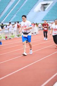 BIB: 1918, 5084
                            <button type="button" onclick="openModal(6013013)" class="btn btn-primary btn-sm float-right btn-popup" data-toggle="modal" data-target=".modal-high-quality">
                        <i class="fas fa-shopping-cart"></i> Add to Cart
                    </button>
                                            <button type="button" onclick="isThisMe(6013013, true)" class="btn btn-success btn-sm float-right btn-popup btn-isme hidden" data-toggle="tooltip" data-placement="bottom" title="นี่คือรูปของคุณใช่ไหม คลิกที่นี่เพื่อเอาเข้าอัลบั้ม">
                        <i class="fas fa-plus"></i> Add to album
                    </button>
                    <button type="button" onclick="isThisMe(6013013, false)" class="btn btn-warning btn-sm float-right btn-popup btn-isnotme hidden">
                        <i class="fas fa-ban"></i> Remove from album
                    </button>