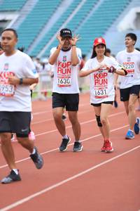 BIB: 5220, 1631, 2019, 1630, 953, 2014
                            <button type="button" onclick="openModal(6011649)" class="btn btn-primary btn-sm float-right btn-popup" data-toggle="modal" data-target=".modal-high-quality">
                        <i class="fas fa-shopping-cart"></i> Add to Cart
                    </button>
                                            <button type="button" onclick="isThisMe(6011649, true)" class="btn btn-success btn-sm float-right btn-popup btn-isme hidden" data-toggle="tooltip" data-placement="bottom" title="นี่คือรูปของคุณใช่ไหม คลิกที่นี่เพื่อเอาเข้าอัลบั้ม">
                        <i class="fas fa-plus"></i> Add to album
                    </button>
                    <button type="button" onclick="isThisMe(6011649, false)" class="btn btn-warning btn-sm float-right btn-popup btn-isnotme hidden">
                        <i class="fas fa-ban"></i> Remove from album
                    </button>