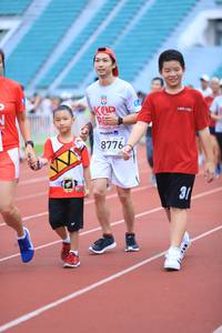 BIB: 2019, 8776
                            <button type="button" onclick="openModal(6002102)" class="btn btn-primary btn-sm float-right btn-popup" data-toggle="modal" data-target=".modal-high-quality">
                        <i class="fas fa-shopping-cart"></i> Add to Cart
                    </button>
                                            <button type="button" onclick="isThisMe(6002102, true)" class="btn btn-success btn-sm float-right btn-popup btn-isme hidden" data-toggle="tooltip" data-placement="bottom" title="นี่คือรูปของคุณใช่ไหม คลิกที่นี่เพื่อเอาเข้าอัลบั้ม">
                        <i class="fas fa-plus"></i> Add to album
                    </button>
                    <button type="button" onclick="isThisMe(6002102, false)" class="btn btn-warning btn-sm float-right btn-popup btn-isnotme hidden">
                        <i class="fas fa-ban"></i> Remove from album
                    </button>