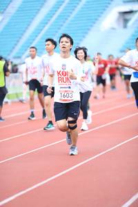 BIB: 1603
                            <button type="button" onclick="openModal(6001278)" class="btn btn-primary btn-sm float-right btn-popup" data-toggle="modal" data-target=".modal-high-quality">
                        <i class="fas fa-shopping-cart"></i> Add to Cart
                    </button>
                                            <button type="button" onclick="isThisMe(6001278, true)" class="btn btn-success btn-sm float-right btn-popup btn-isme hidden" data-toggle="tooltip" data-placement="bottom" title="นี่คือรูปของคุณใช่ไหม คลิกที่นี่เพื่อเอาเข้าอัลบั้ม">
                        <i class="fas fa-plus"></i> Add to album
                    </button>
                    <button type="button" onclick="isThisMe(6001278, false)" class="btn btn-warning btn-sm float-right btn-popup btn-isnotme hidden">
                        <i class="fas fa-ban"></i> Remove from album
                    </button>