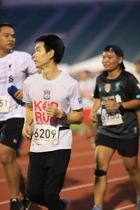 BIB: 6209, 6950
                            <button type="button" onclick="openModal(5991062)" class="btn btn-primary btn-sm float-right btn-popup" data-toggle="modal" data-target=".modal-high-quality">
                        <i class="fas fa-shopping-cart"></i> Add to Cart
                    </button>
                                            <button type="button" onclick="isThisMe(5991062, true)" class="btn btn-success btn-sm float-right btn-popup btn-isme hidden" data-toggle="tooltip" data-placement="bottom" title="นี่คือรูปของคุณใช่ไหม คลิกที่นี่เพื่อเอาเข้าอัลบั้ม">
                        <i class="fas fa-plus"></i> Add to album
                    </button>
                    <button type="button" onclick="isThisMe(5991062, false)" class="btn btn-warning btn-sm float-right btn-popup btn-isnotme hidden">
                        <i class="fas fa-ban"></i> Remove from album
                    </button>