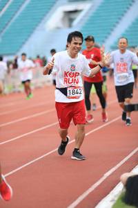 BIB: 450, 1842
                            <button type="button" onclick="openModal(6005775)" class="btn btn-primary btn-sm float-right btn-popup" data-toggle="modal" data-target=".modal-high-quality">
                        <i class="fas fa-shopping-cart"></i> Add to Cart
                    </button>
                                            <button type="button" onclick="isThisMe(6005775, true)" class="btn btn-success btn-sm float-right btn-popup btn-isme hidden" data-toggle="tooltip" data-placement="bottom" title="นี่คือรูปของคุณใช่ไหม คลิกที่นี่เพื่อเอาเข้าอัลบั้ม">
                        <i class="fas fa-plus"></i> Add to album
                    </button>
                    <button type="button" onclick="isThisMe(6005775, false)" class="btn btn-warning btn-sm float-right btn-popup btn-isnotme hidden">
                        <i class="fas fa-ban"></i> Remove from album
                    </button>