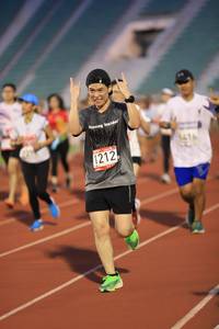 BIB: 416, 1212
                            <button type="button" onclick="openModal(5992607)" class="btn btn-primary btn-sm float-right btn-popup" data-toggle="modal" data-target=".modal-high-quality">
                        <i class="fas fa-shopping-cart"></i> Add to Cart
                    </button>
                                            <button type="button" onclick="isThisMe(5992607, true)" class="btn btn-success btn-sm float-right btn-popup btn-isme hidden" data-toggle="tooltip" data-placement="bottom" title="นี่คือรูปของคุณใช่ไหม คลิกที่นี่เพื่อเอาเข้าอัลบั้ม">
                        <i class="fas fa-plus"></i> Add to album
                    </button>
                    <button type="button" onclick="isThisMe(5992607, false)" class="btn btn-warning btn-sm float-right btn-popup btn-isnotme hidden">
                        <i class="fas fa-ban"></i> Remove from album
                    </button>