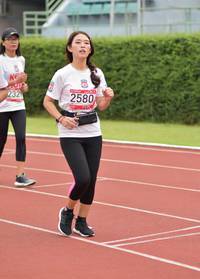 BIB: 232, 2580
                            <button type="button" onclick="openModal(5952400)" class="btn btn-primary btn-sm float-right btn-popup" data-toggle="modal" data-target=".modal-high-quality">
                        <i class="fas fa-shopping-cart"></i> Add to Cart
                    </button>
                                            <button type="button" onclick="isThisMe(5952400, true)" class="btn btn-success btn-sm float-right btn-popup btn-isme hidden" data-toggle="tooltip" data-placement="bottom" title="นี่คือรูปของคุณใช่ไหม คลิกที่นี่เพื่อเอาเข้าอัลบั้ม">
                        <i class="fas fa-plus"></i> Add to album
                    </button>
                    <button type="button" onclick="isThisMe(5952400, false)" class="btn btn-warning btn-sm float-right btn-popup btn-isnotme hidden">
                        <i class="fas fa-ban"></i> Remove from album
                    </button>