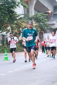 BIB: 4021, 1005
                            <button type="button" onclick="openModal(6012648)" class="btn btn-primary btn-sm float-right btn-popup" data-toggle="modal" data-target=".modal-high-quality">
                        <i class="fas fa-shopping-cart"></i> Add to Cart
                    </button>
                                            <button type="button" onclick="isThisMe(6012648, true)" class="btn btn-success btn-sm float-right btn-popup btn-isme hidden" data-toggle="tooltip" data-placement="bottom" title="นี่คือรูปของคุณใช่ไหม คลิกที่นี่เพื่อเอาเข้าอัลบั้ม">
                        <i class="fas fa-plus"></i> Add to album
                    </button>
                    <button type="button" onclick="isThisMe(6012648, false)" class="btn btn-warning btn-sm float-right btn-popup btn-isnotme hidden">
                        <i class="fas fa-ban"></i> Remove from album
                    </button>