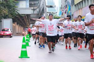 BIB: 5385, 258, 3849, 4352, 3535, 256, 394
                            <button type="button" onclick="openModal(6013264)" class="btn btn-primary btn-sm float-right btn-popup" data-toggle="modal" data-target=".modal-high-quality">
                        <i class="fas fa-shopping-cart"></i> Add to Cart
                    </button>
                                            <button type="button" onclick="isThisMe(6013264, true)" class="btn btn-success btn-sm float-right btn-popup btn-isme hidden" data-toggle="tooltip" data-placement="bottom" title="นี่คือรูปของคุณใช่ไหม คลิกที่นี่เพื่อเอาเข้าอัลบั้ม">
                        <i class="fas fa-plus"></i> Add to album
                    </button>
                    <button type="button" onclick="isThisMe(6013264, false)" class="btn btn-warning btn-sm float-right btn-popup btn-isnotme hidden">
                        <i class="fas fa-ban"></i> Remove from album
                    </button>